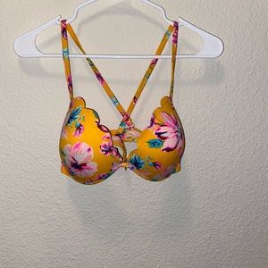 Shade & Shore push-up floral bikini top